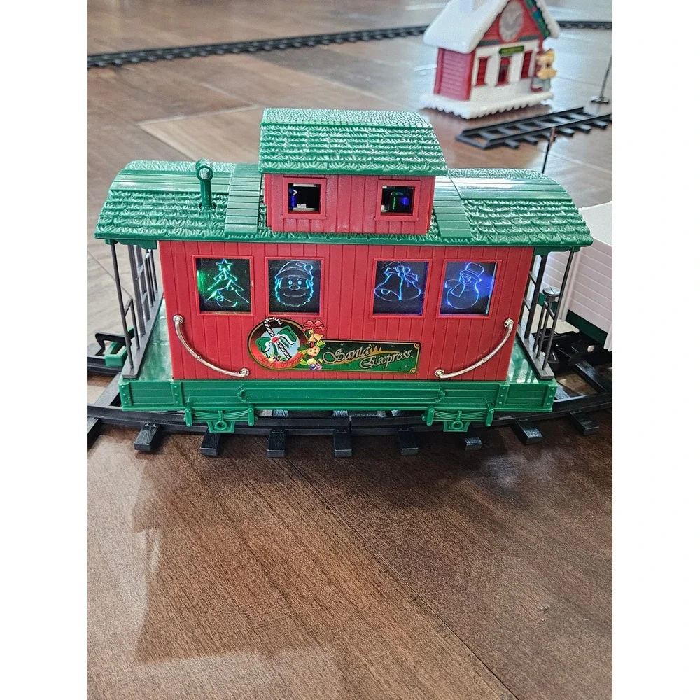Santas Express Christmas Train Set North Pole 1225 Locomotive Holiday Decor